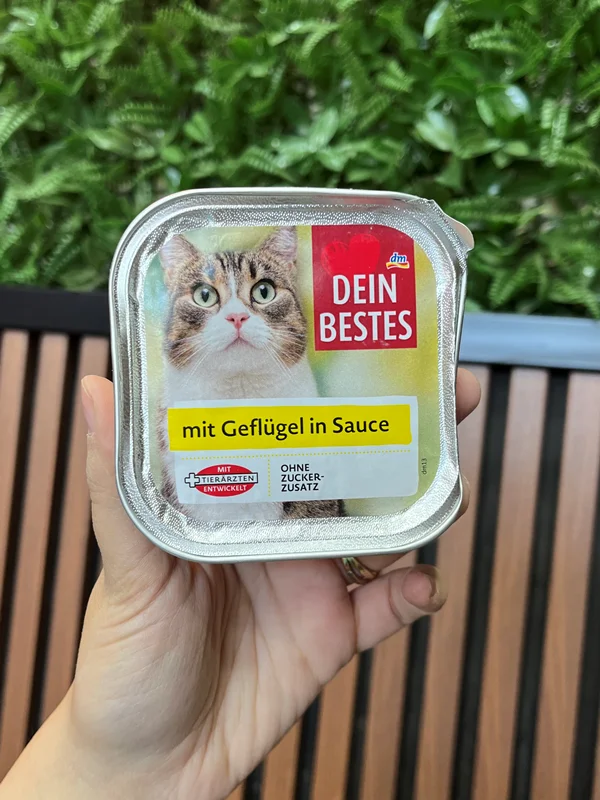ووم گربه دین بستس طعم مرغ در سس 80 گرم Dein Bestes schalen-variation in sauce