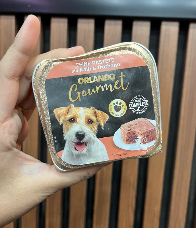 ووم سگ اورلاندو گورمت طعم گوساله و بوقلمون ۱۵۰ گرم Orlando feine pastete