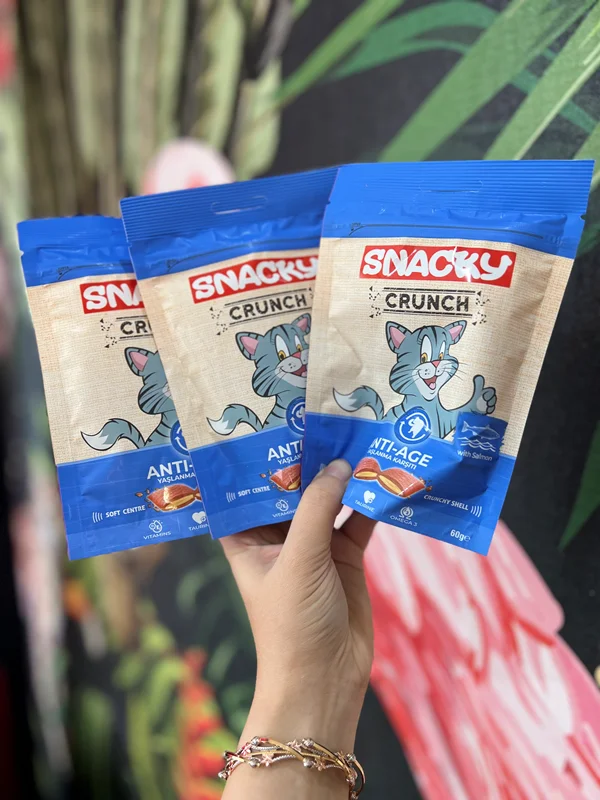 تشویقی گربه کرانچی اسنکی ضد پیری ۳ عددی (Snacky crunch Anti-age)