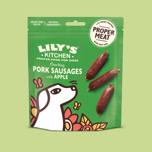 تشویقی سگ سوسیس خوک با سیب لیلیز کیچن ۷۰ گرم Lily’s kitchen pork sausage with apple