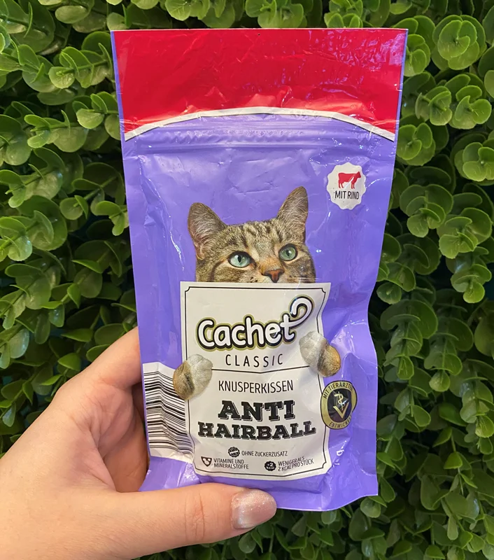 تشویقی گربه کرانچی کچت آنتی هیربال طعم بیف ۷۰ گرم (Cachet beef Anti hairball)