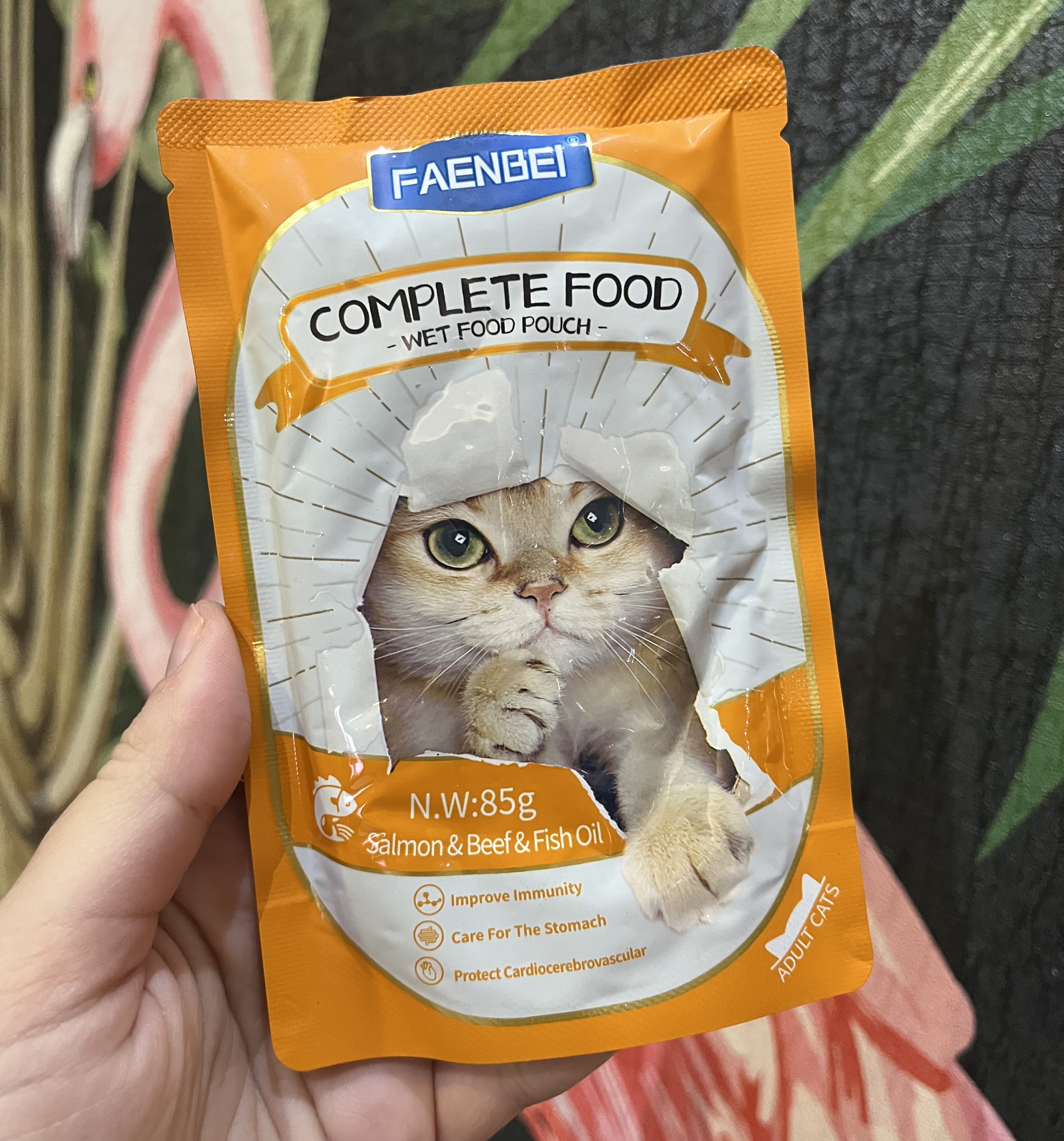 پوچ گربه ماهی سالمون و بیف و روغن ماهی فنبی FAENBEI